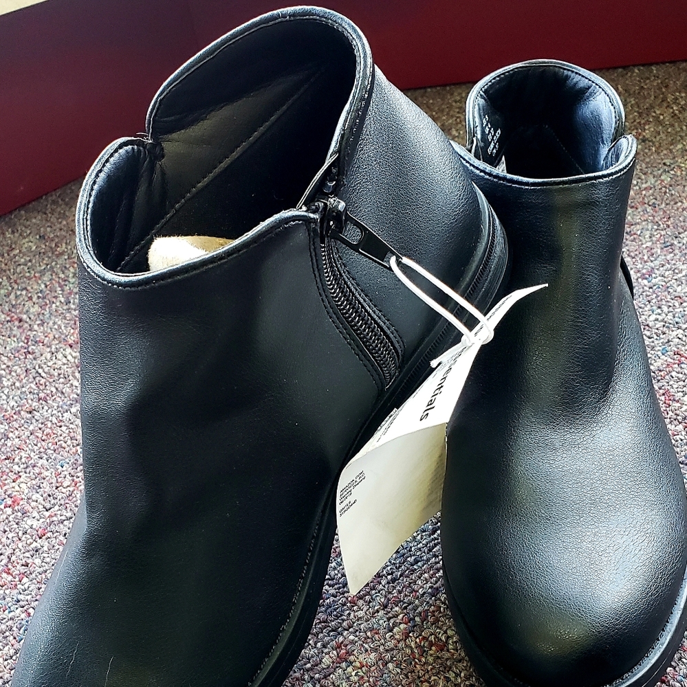 Amazon brand - Easy, every-day booties